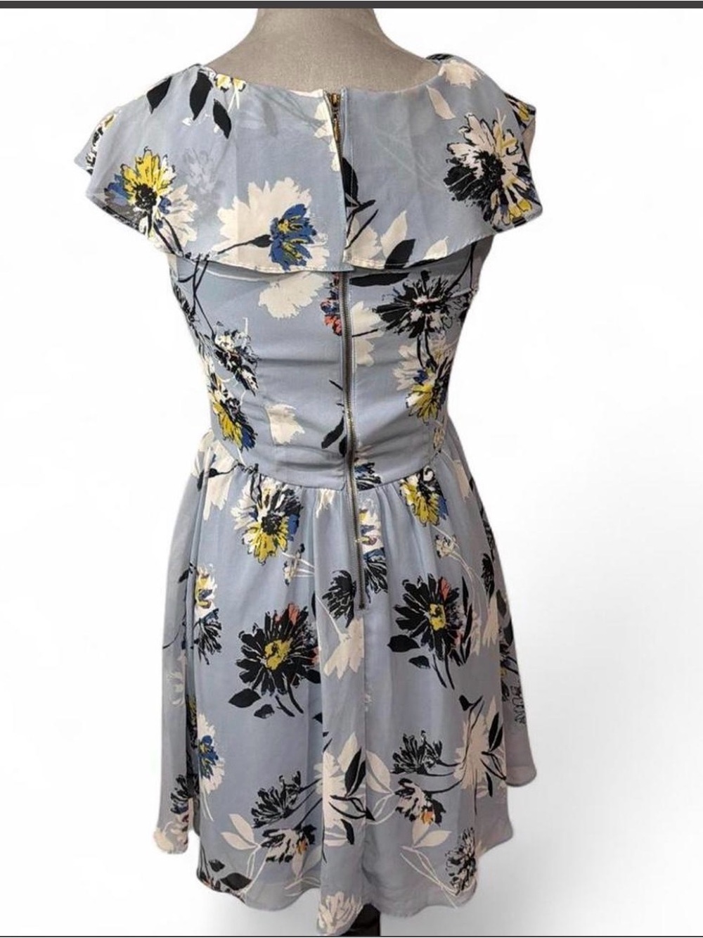 Xhilaration Light Blue Floral Ruffle Tie-Front Dress - Picture 3 of 7
